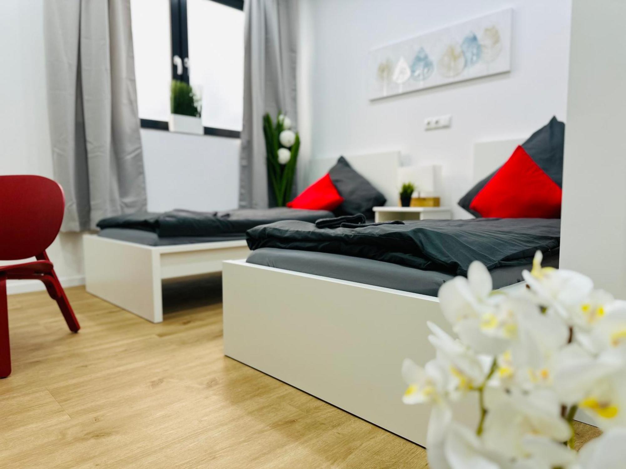 Doppelzimmer Mira 4 Pulheim Exterior photo